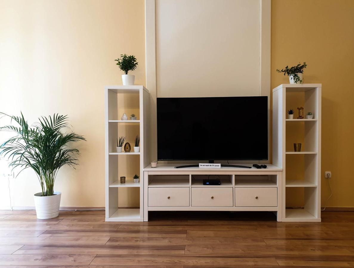 Corvin City Center Kisfaludy Apartman Lägenhet Budapest Exteriör bild