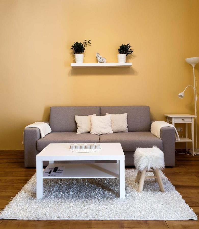 Corvin City Center Kisfaludy Apartman Lägenhet Budapest Exteriör bild